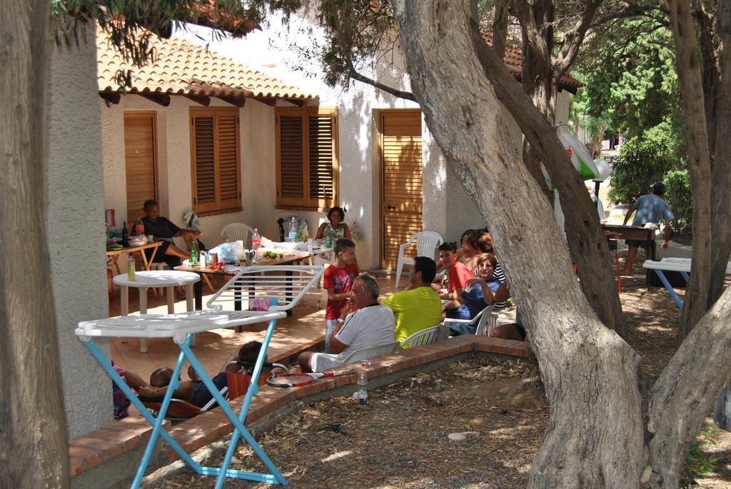 Camping B&B Gioiosa Gioiosa Marea Εξωτερικό φωτογραφία