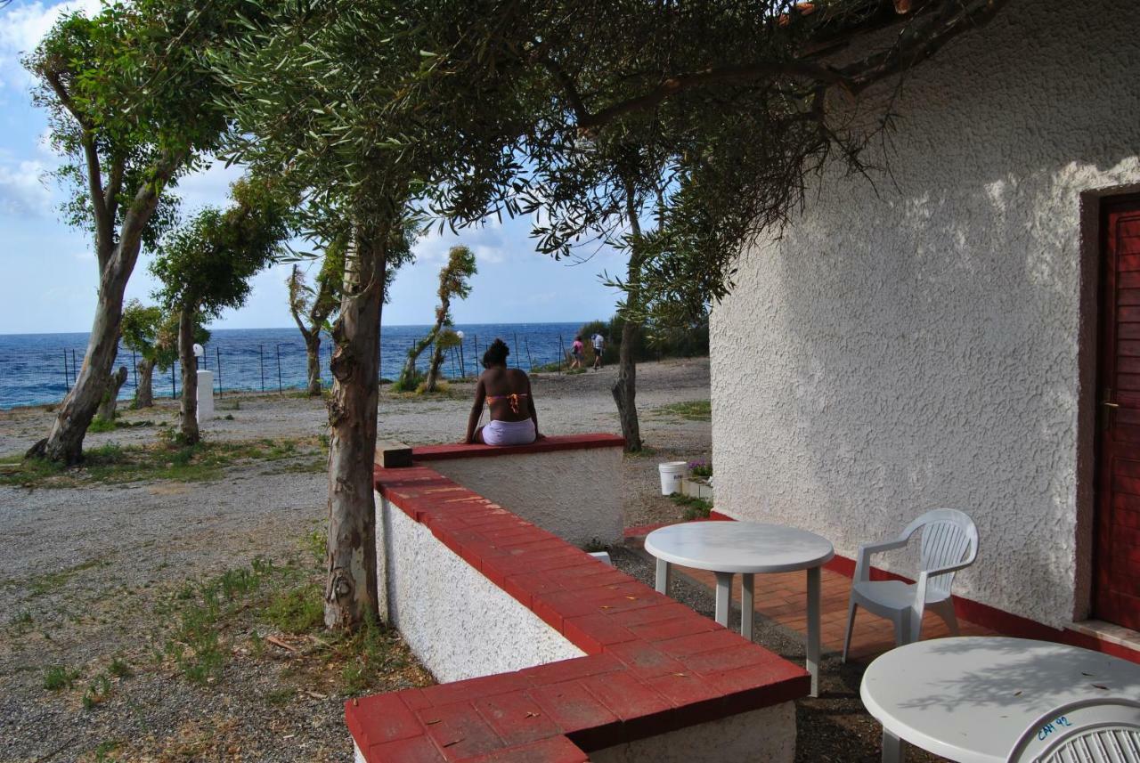 Camping B&B Gioiosa Gioiosa Marea Εξωτερικό φωτογραφία
