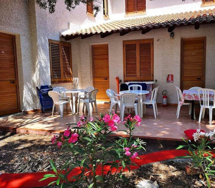 Camping B&B Gioiosa Gioiosa Marea Εξωτερικό φωτογραφία
